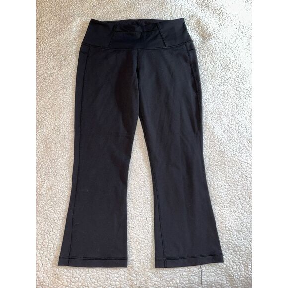 Lululemon Size 6 Groove Crop Pants Womens Solid Black Mid Rise Gently Worn - Picture 1 of 8